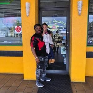 Meet your Posher, Eian